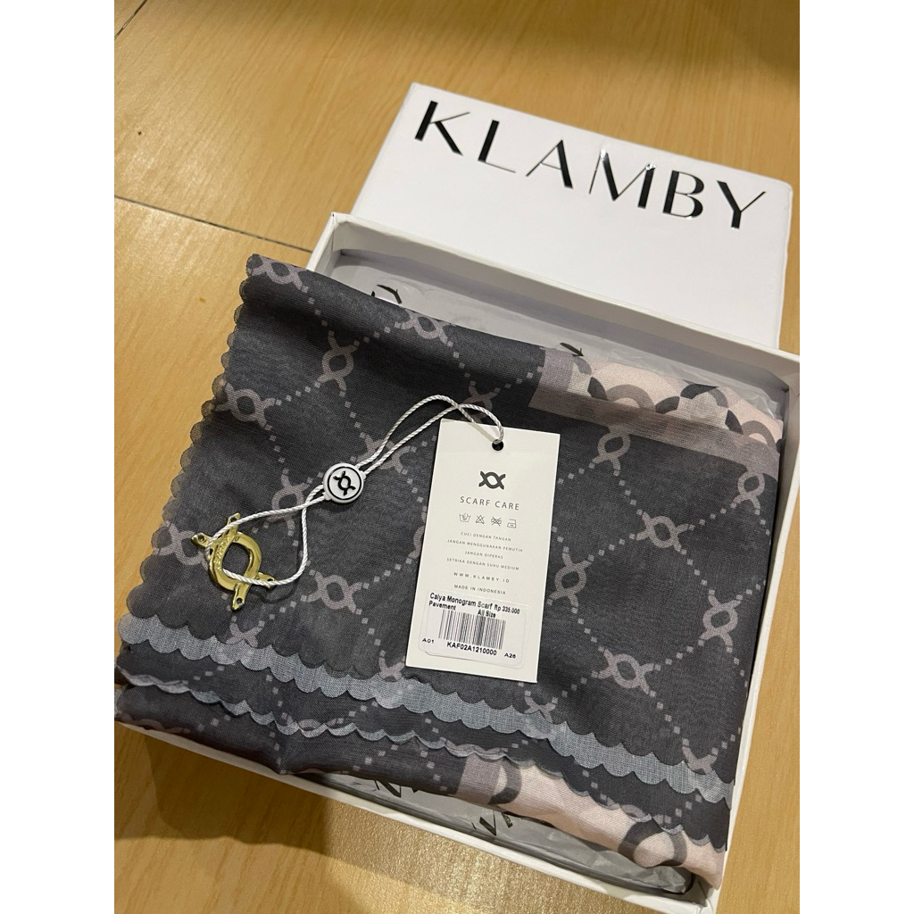NEW WK CALYA MONOGRAM SCARF - PAVEMENT