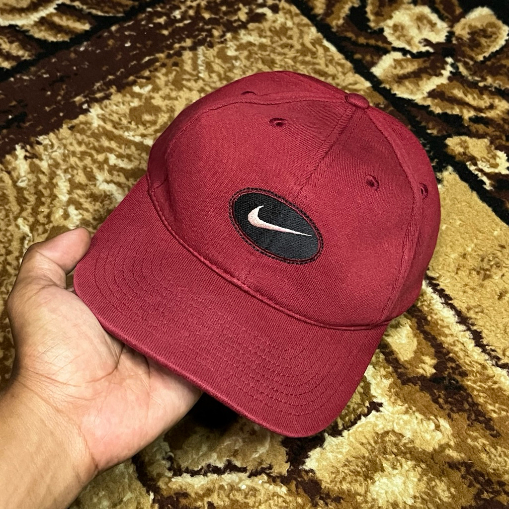 Topi Nike Vintage Oval