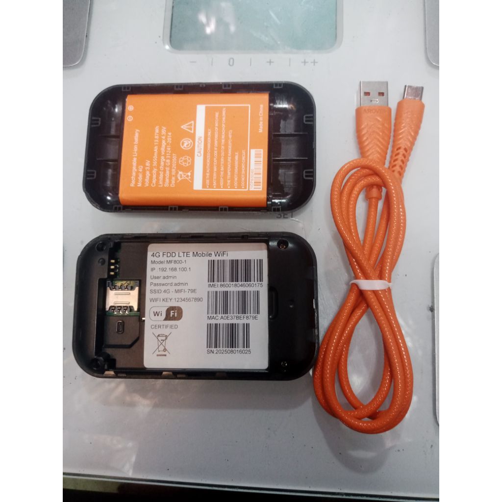 MiFi FDD LTE Mobile MF800-1 bisa untuk semua kartu 4G Second Normal ( unit + kabel data )