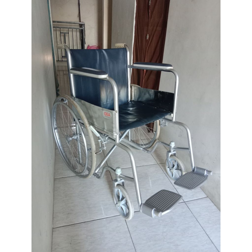 KURSI RODA GEA SECOND / KURSI RODA BEKAS TERMURAH BAN MATI BAN POMPA VELG JARI VELG RACING
