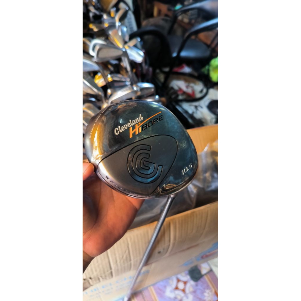 STICK GOLF DRIVER CLEVELAND HI BORE 10.5° TITANIUM SHAFT GRAPHITE FUJIKURA FLEX R