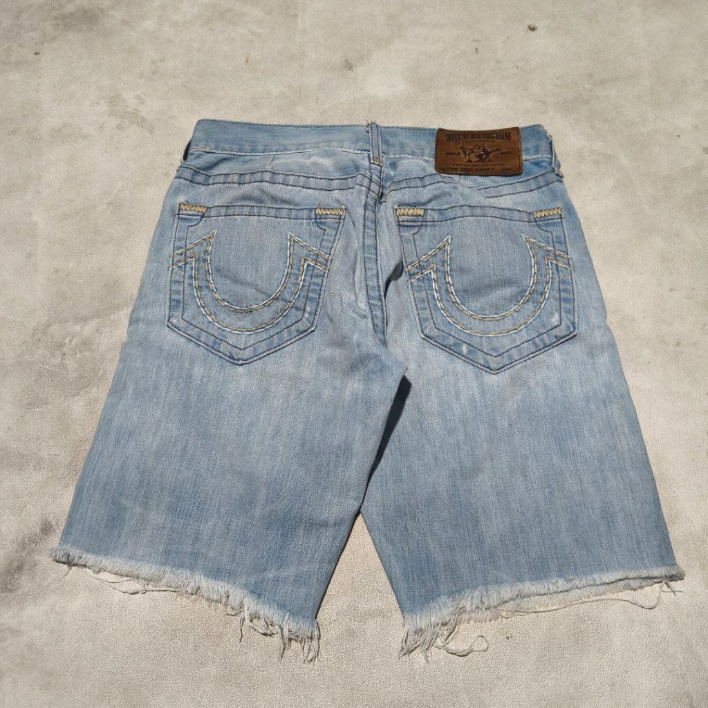 Celana pendek denim jeans pria true religion ripped