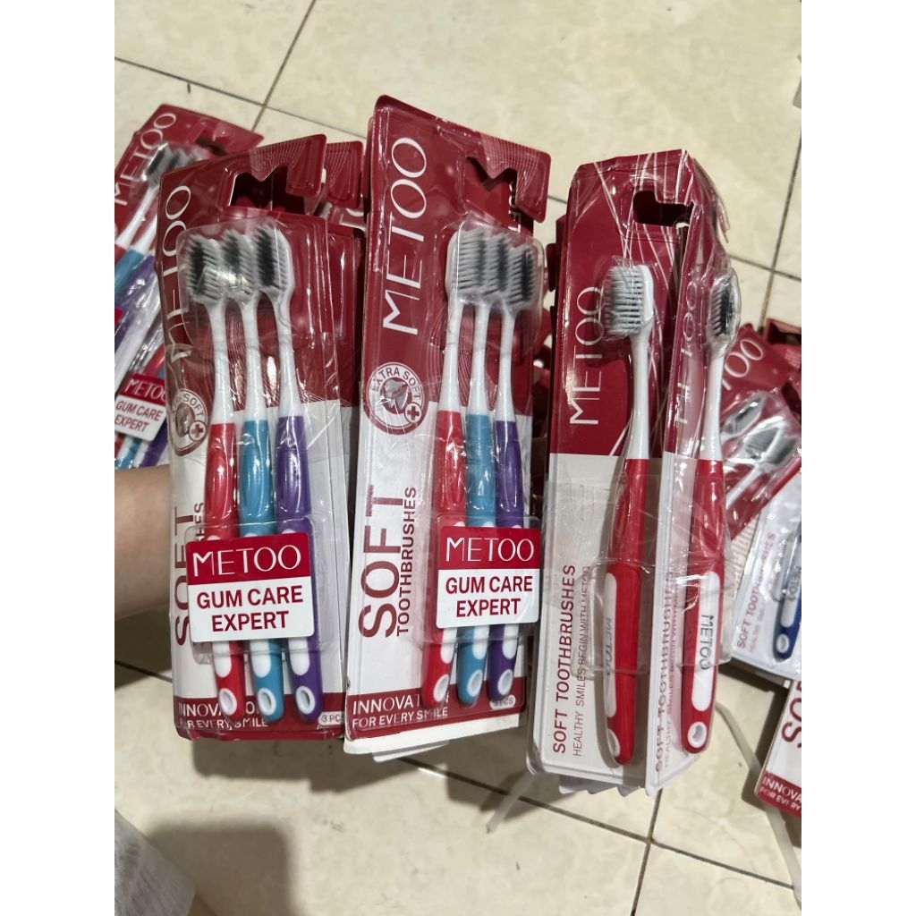 SIKAT GIGI SOFT TOOTHBRUSHES METOO ISI 7PCS
