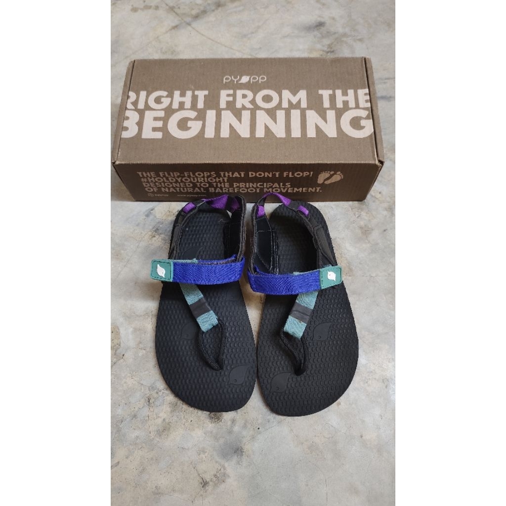 Preloved - Pyopp Tapak V2.5 Barefoot Flip Flops size 30 (Sepatu Anak)