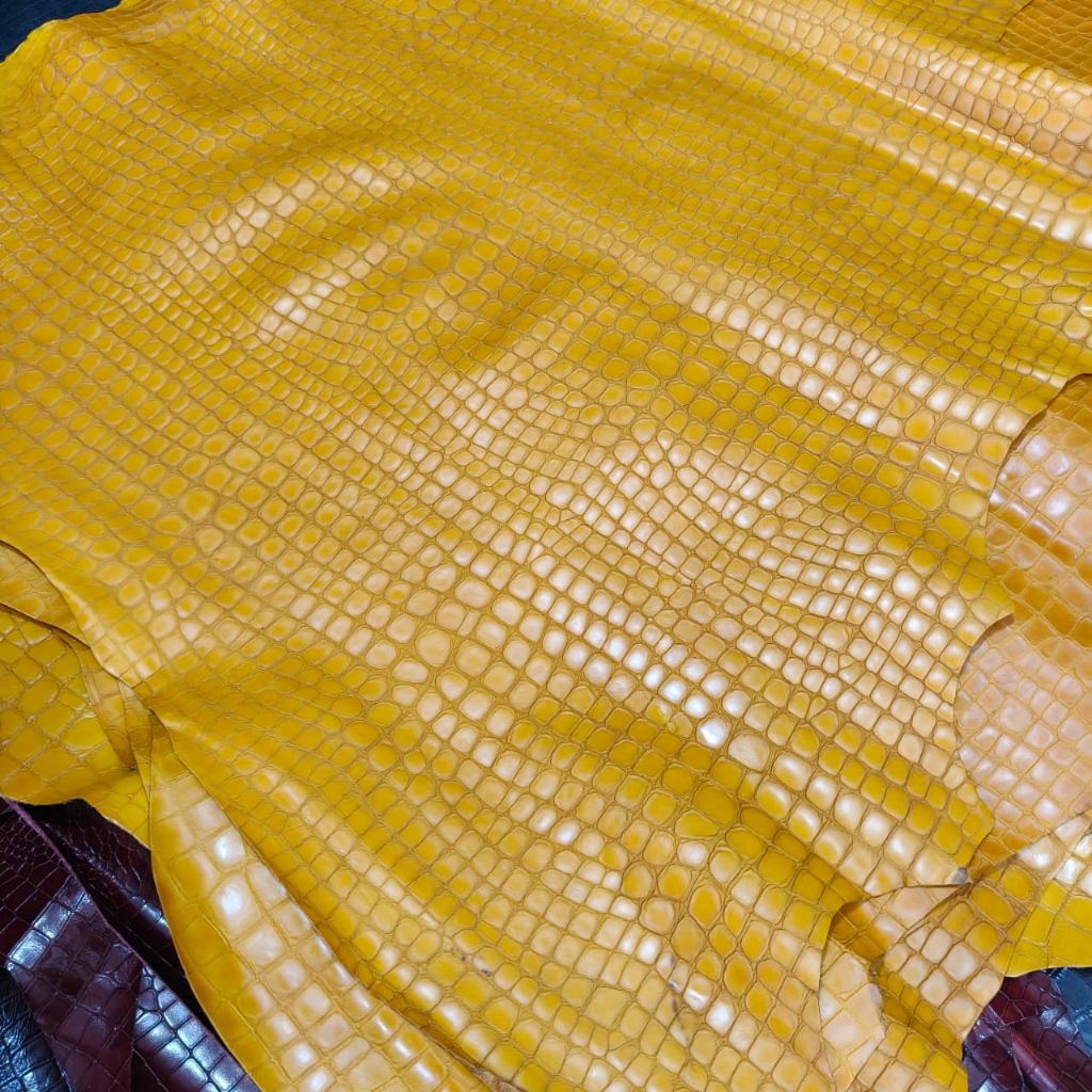 Kulit Motif Buaya Gloosy Premium - Kulit Lembaran Motif Buaya