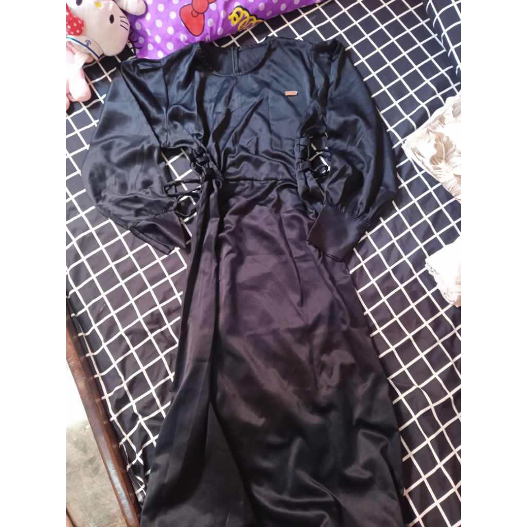 preloved dress satin