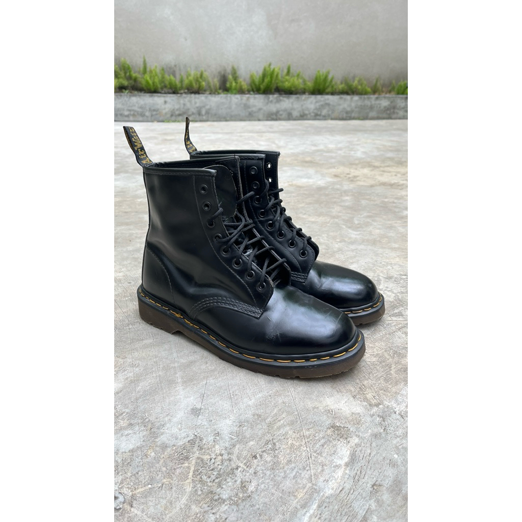 Dr Martens Blacksmooth Vintage MIE