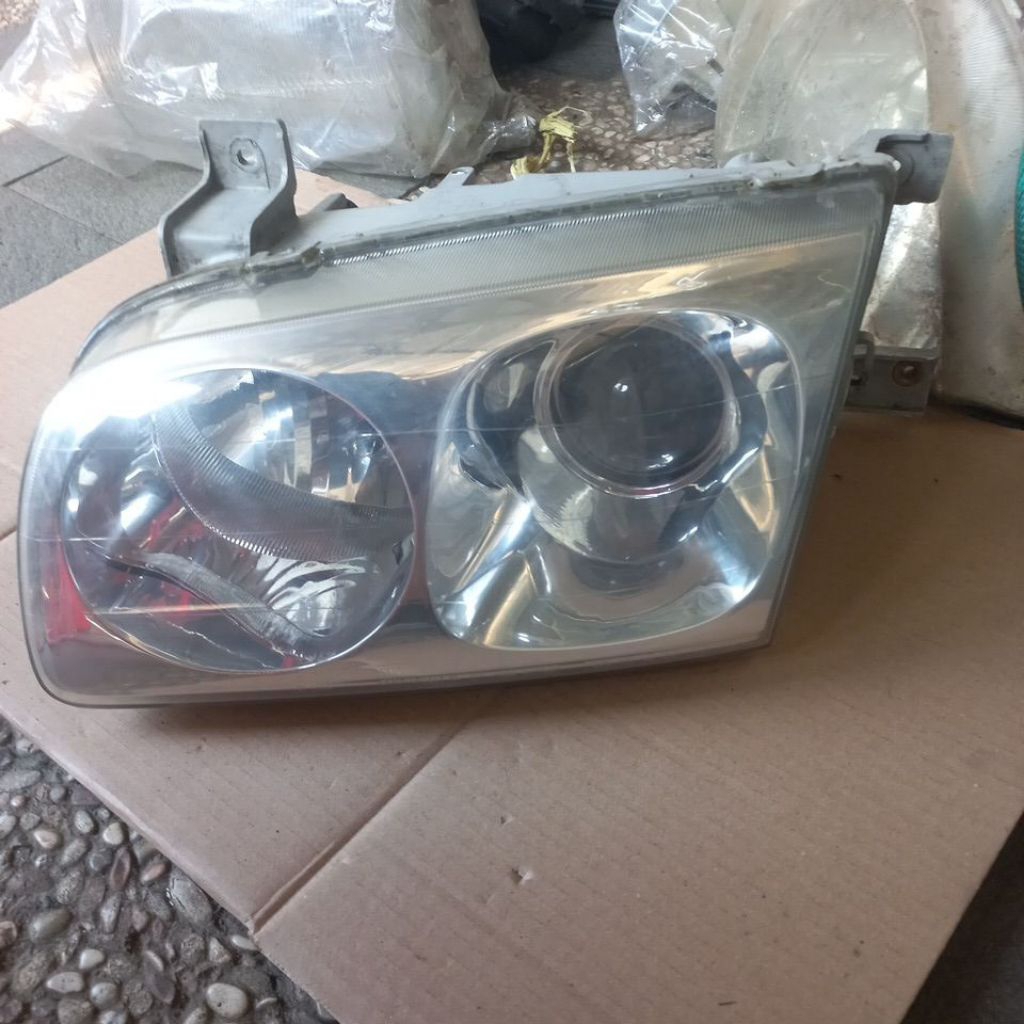 HEADLAMP LAMPU DEPAN HYUNDAI TRAJET ORIGINAL