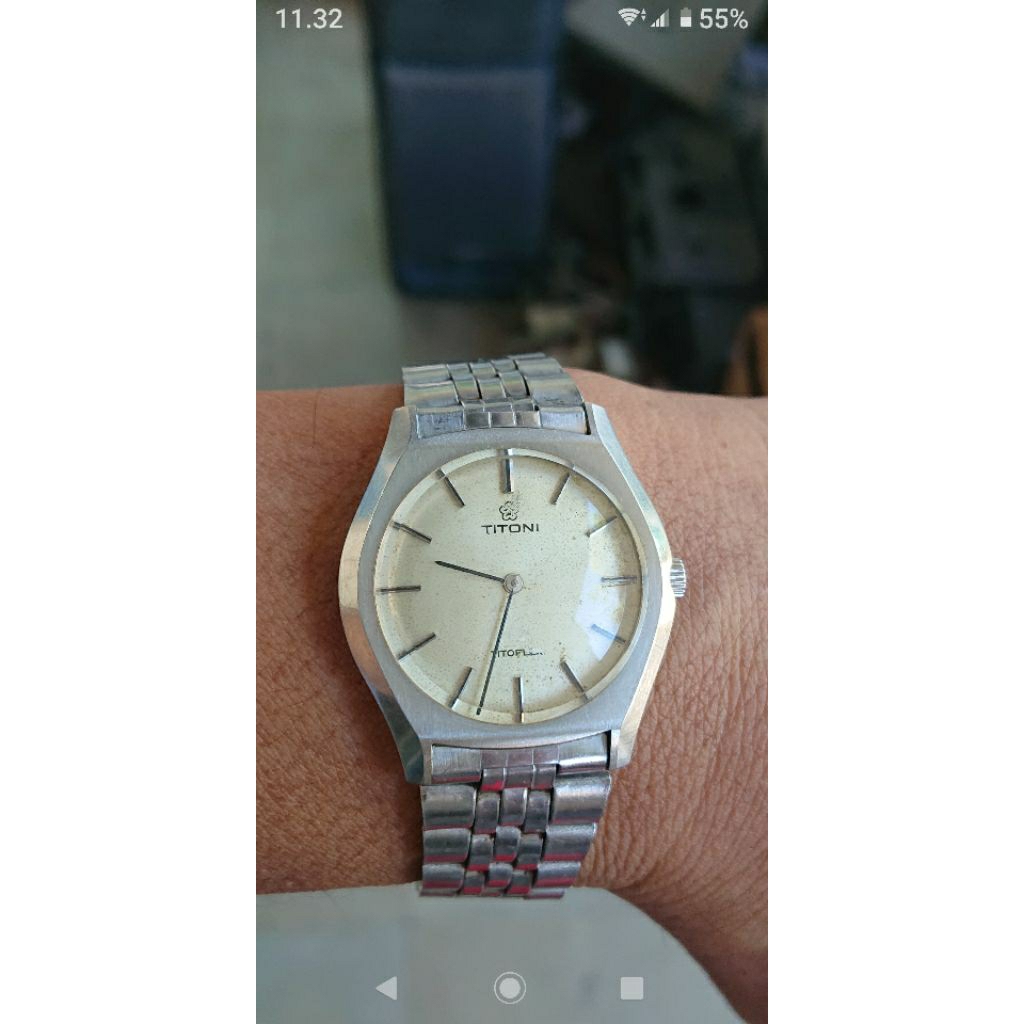 Jam tangan Vintage TITONI TITOFLEX MANUAL ANTIK