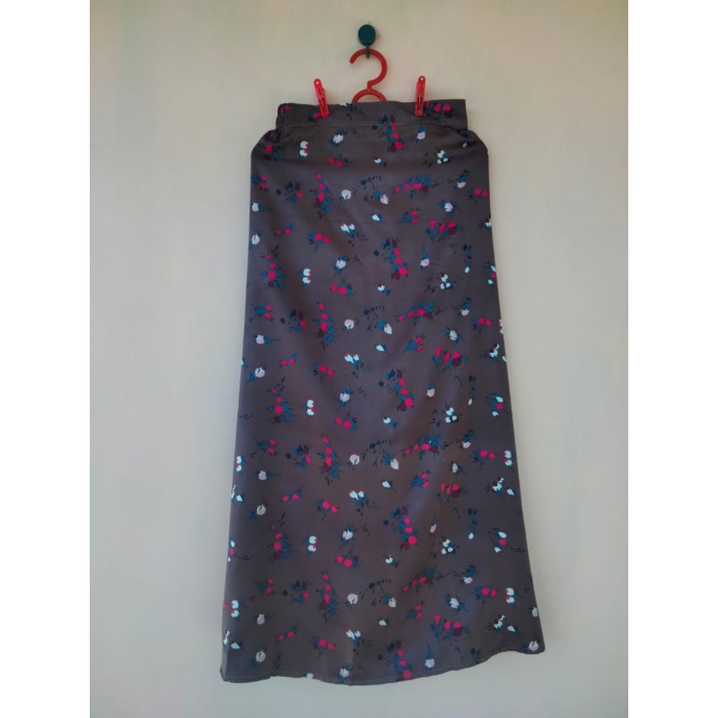 [PRELOVED] ROK PANJANG KONDISI SANGAT BAGUS