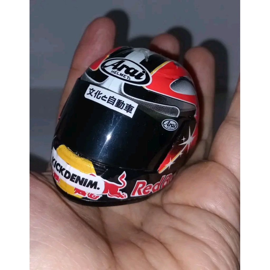 HELM ARAI MINIATUR MOTOGP