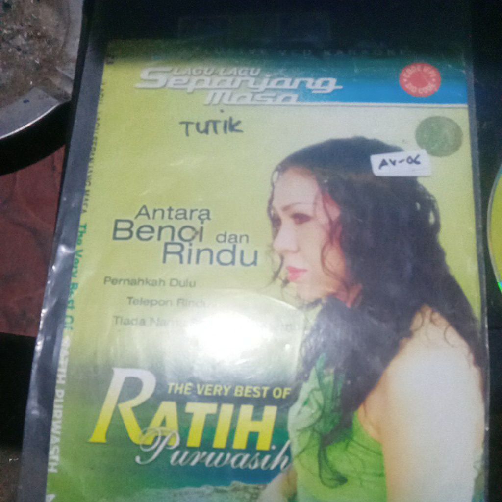 VCD RATIH PURWASIH AV-06