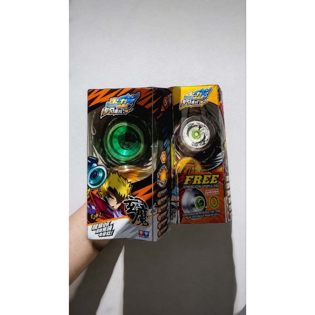 YOYO AULDEY BLAZING TEENS 5 FEATHER BLADE + DEMON