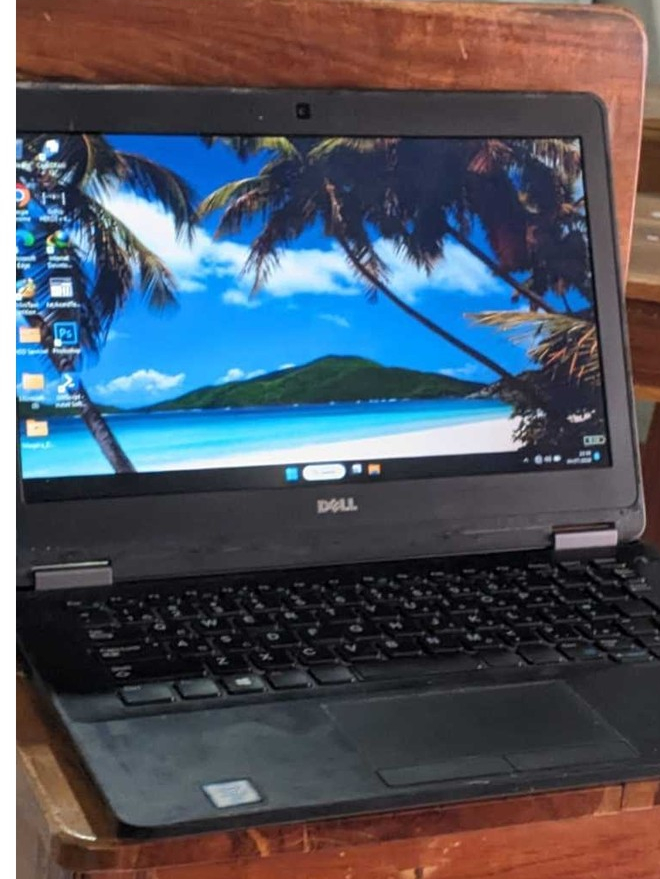 Ultrabook Slim Dell Latitude E7270 i7-6600U Ram 8GB SSD 512GB Backlit nyala