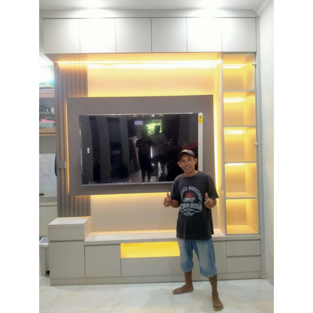 BACKDROP TV | BACKDROP TV MURAH | BUFFET TV HPL | RAK TV HPL | PARTISI PAJANGAN | MEJA TV HPL | FURN