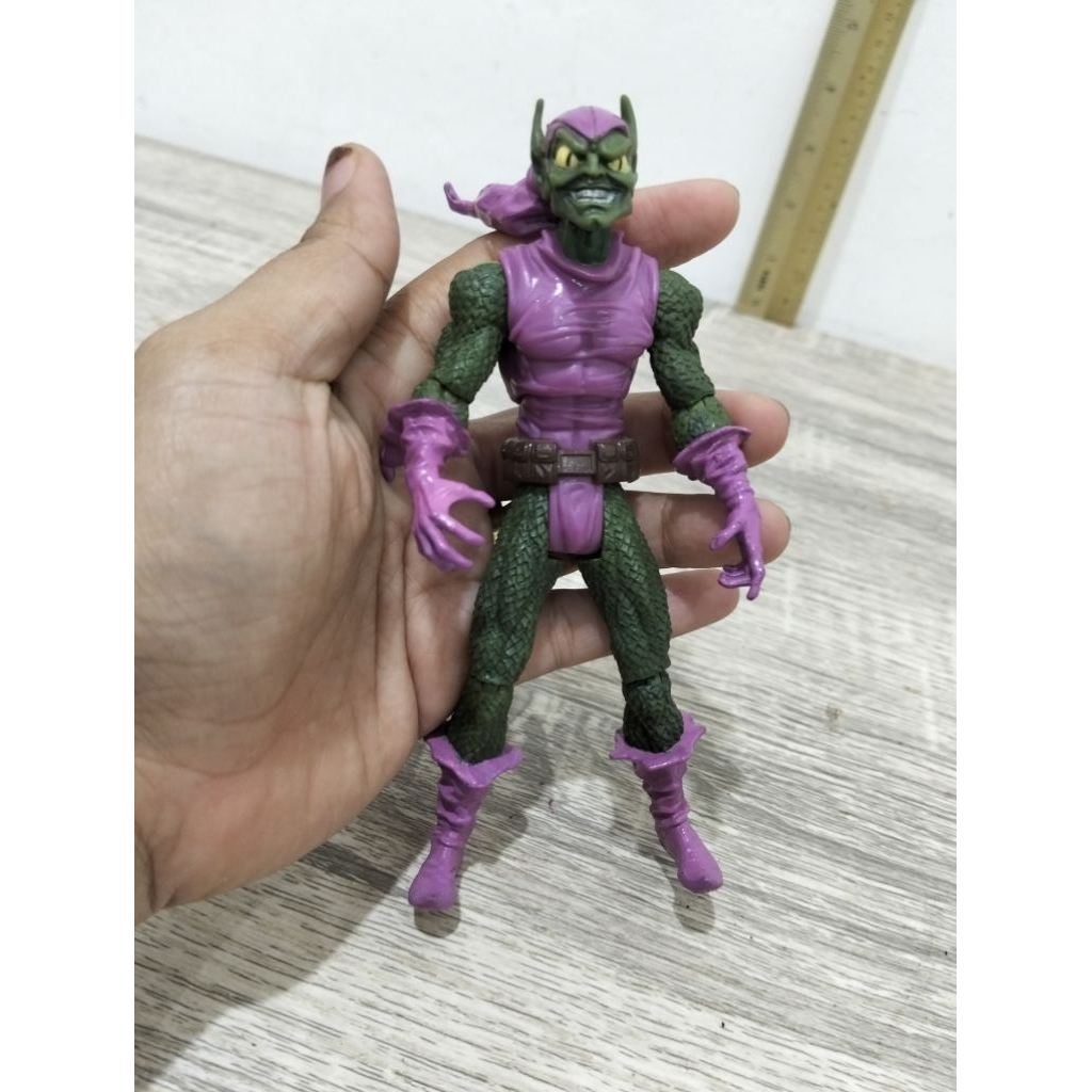 figure green goblin