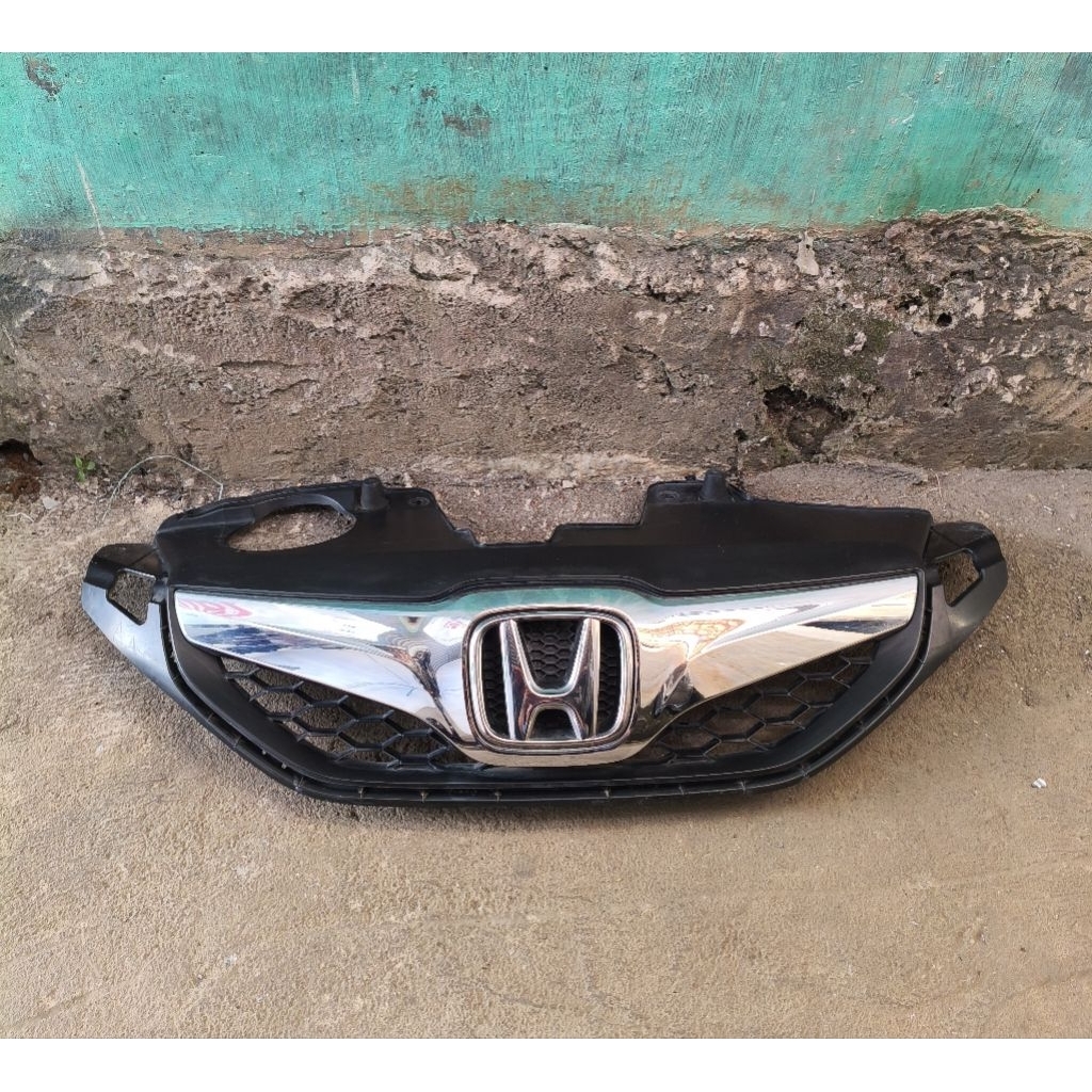 Grill Honda Brio lama 2012-2016 Original
