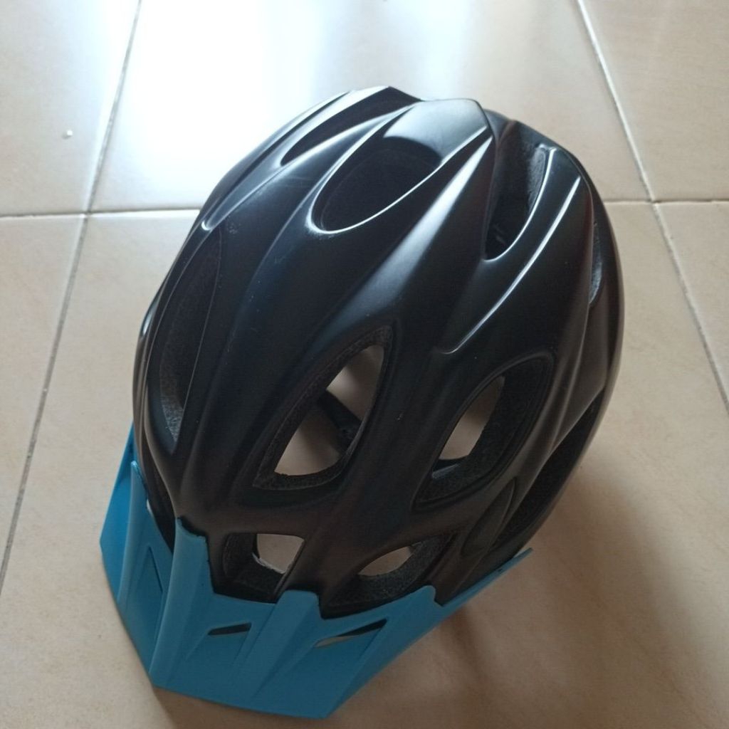 helm sepeda entity mh15