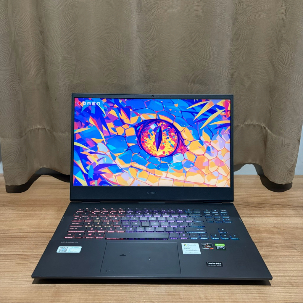 Laptop Gaming HP Omen 16 16/512GB Ryzen 7 5800H RTX 3070 8GB FHD 144Hz