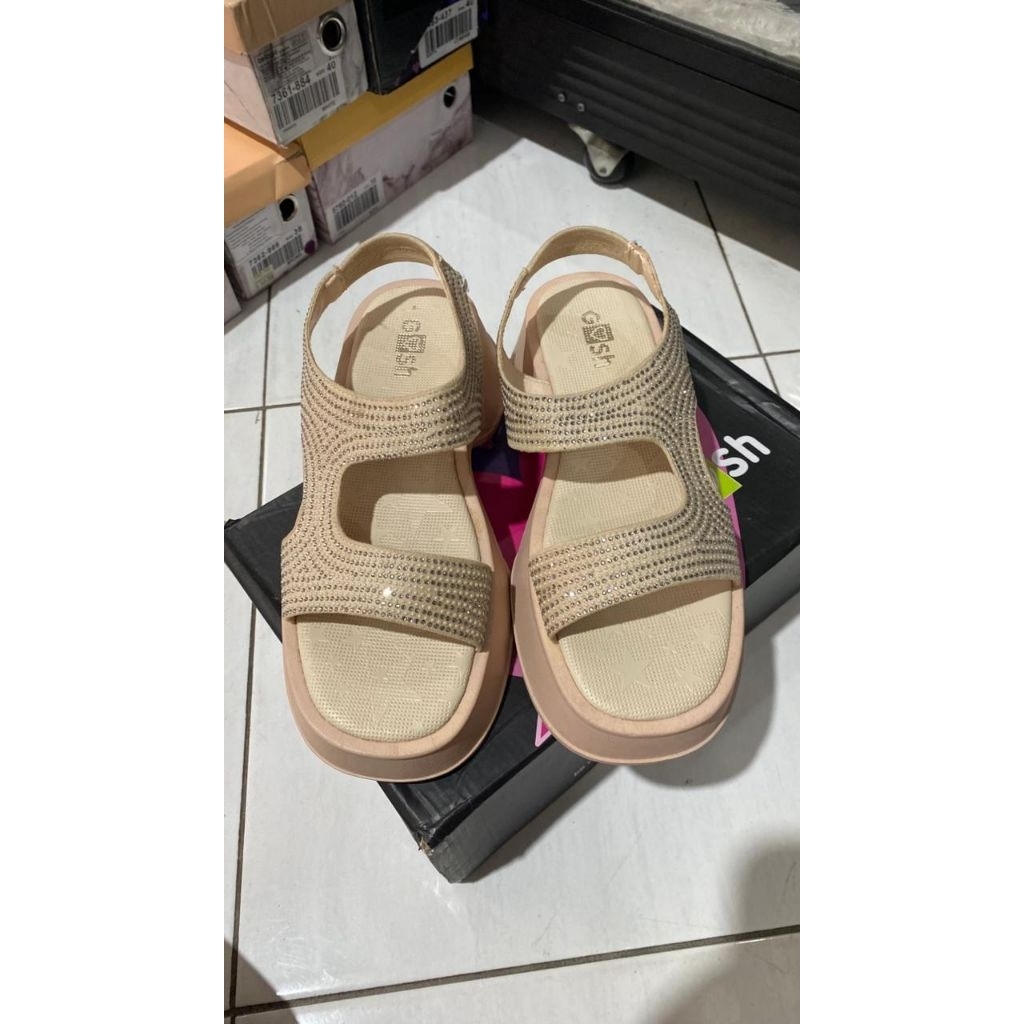 sandal gosh new art