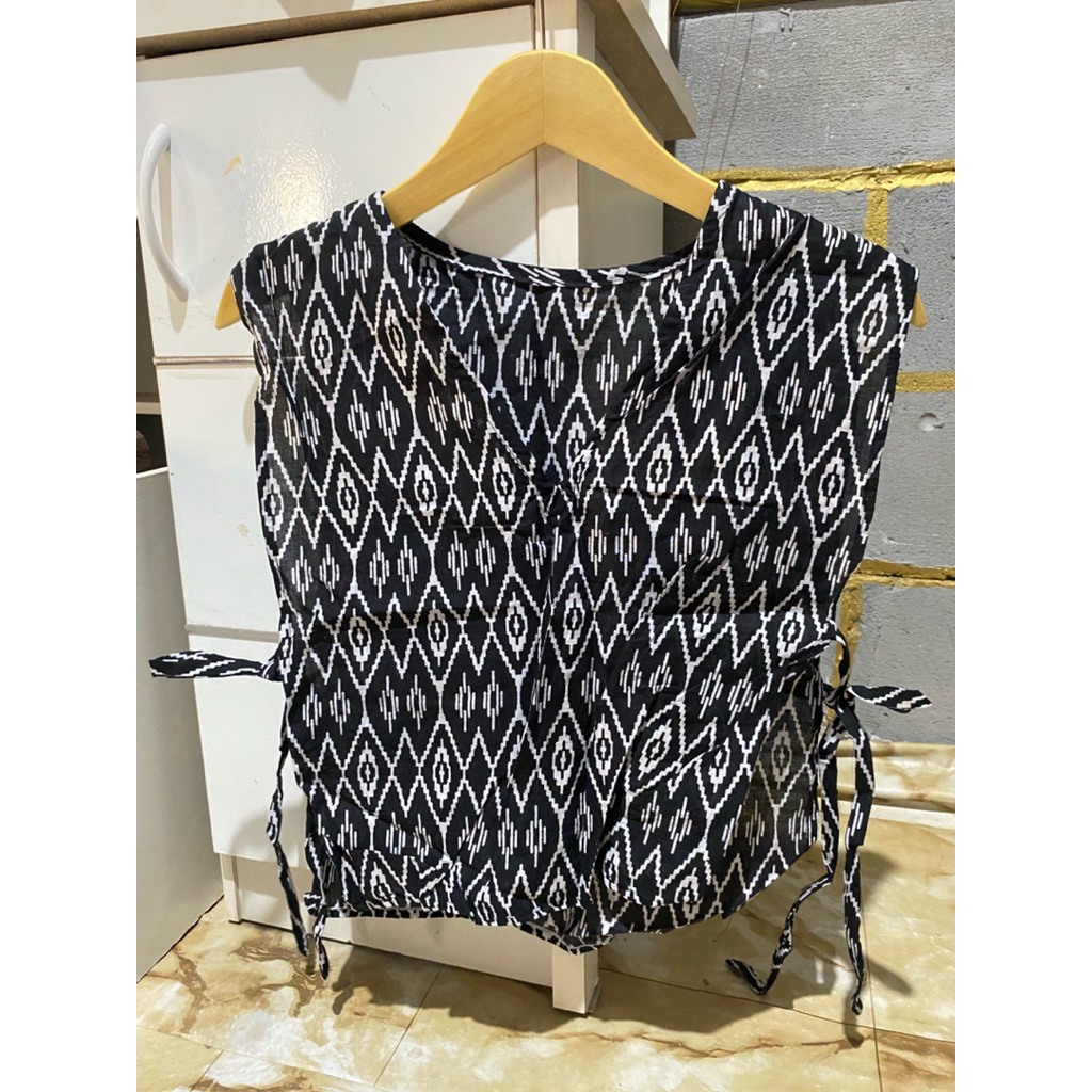 preloved vest batik