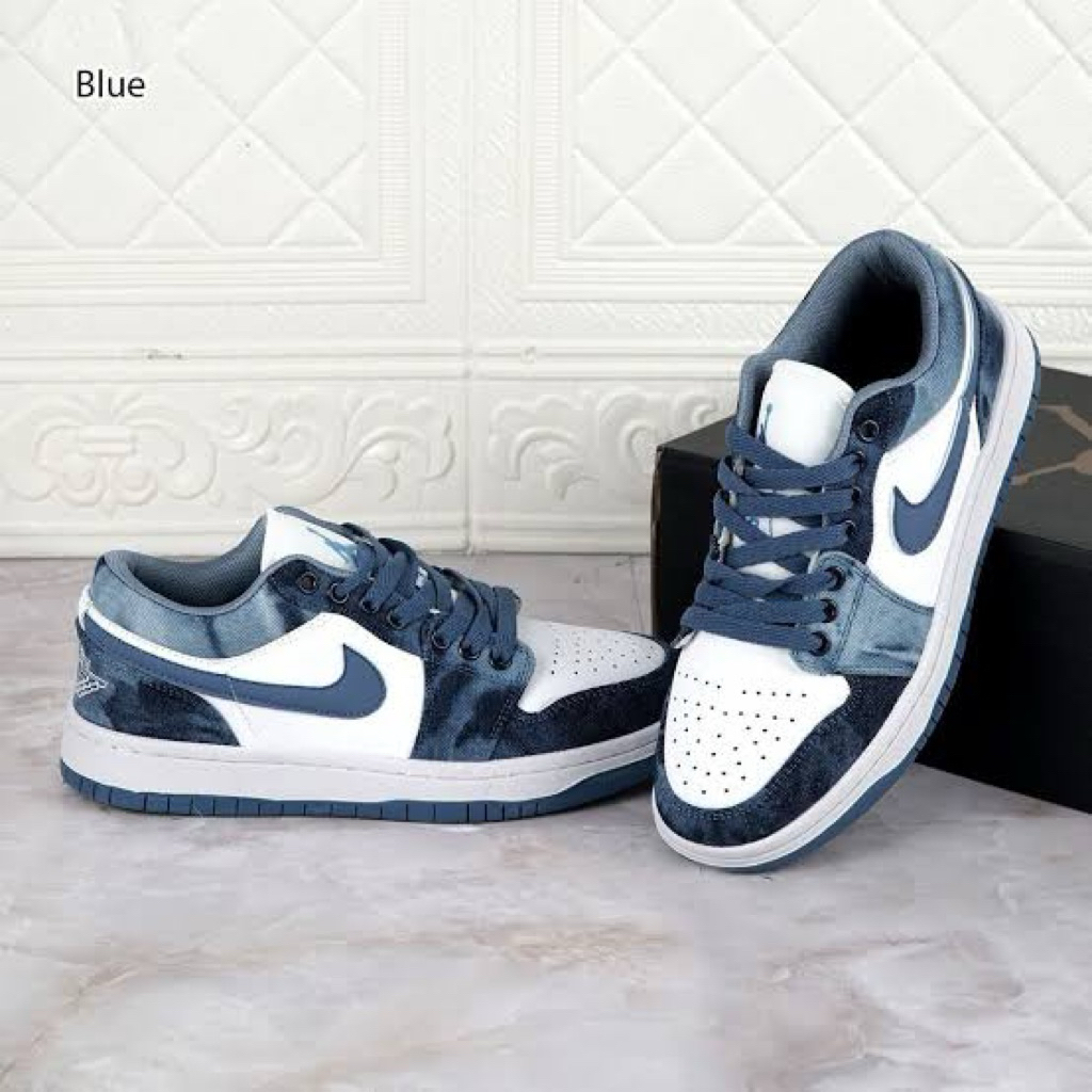 NIKE JORDAN LOW Blue