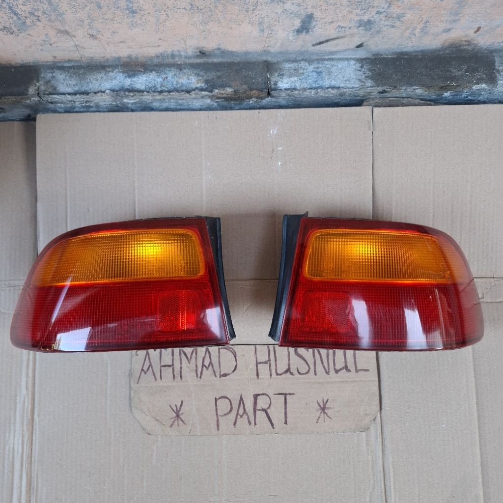 lampu belakang stoplamp 2nd honda civic estilo SR3 EG6 original