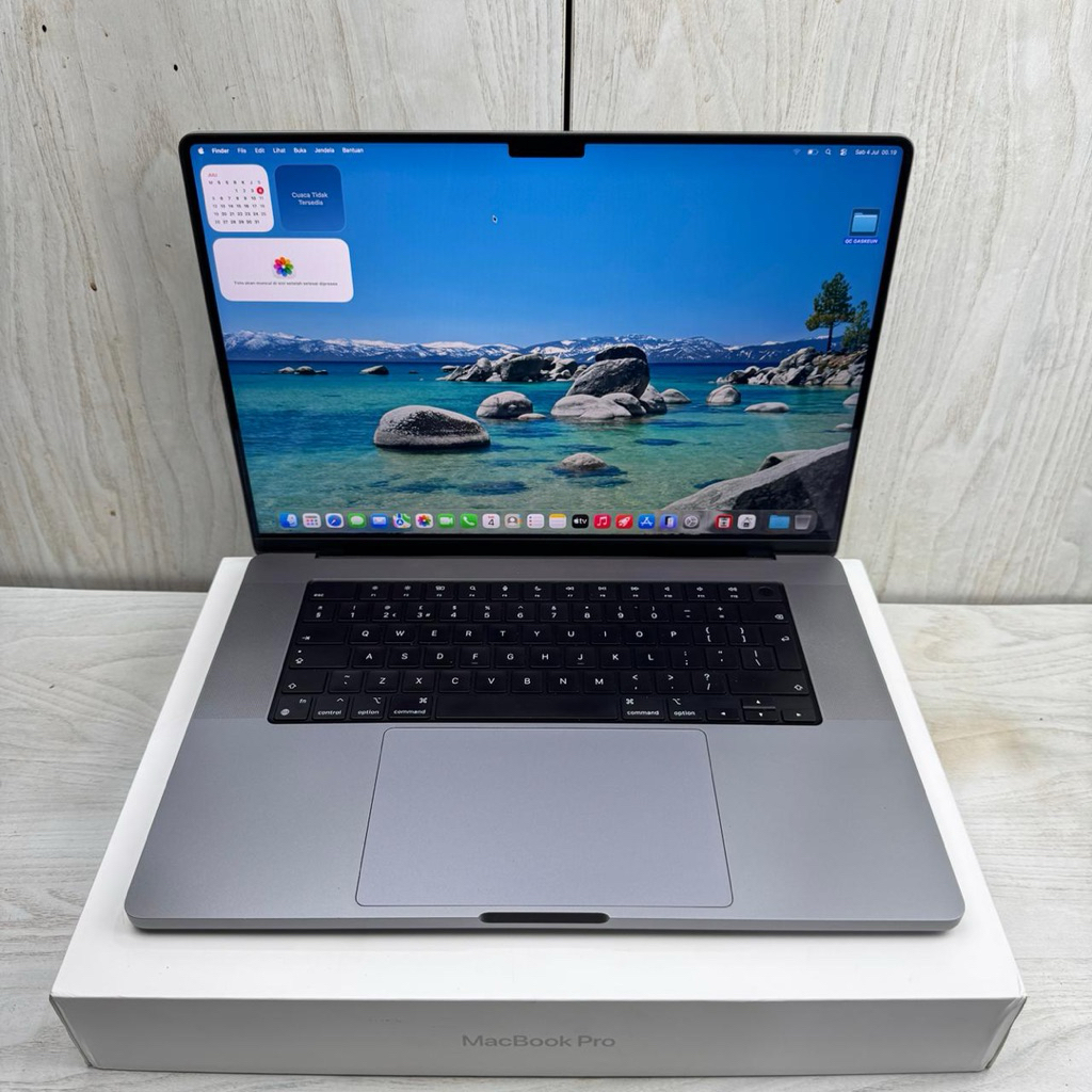 Macbook Pro M1 Pro 2021 16gb RAM 32gb SSD 512gb
