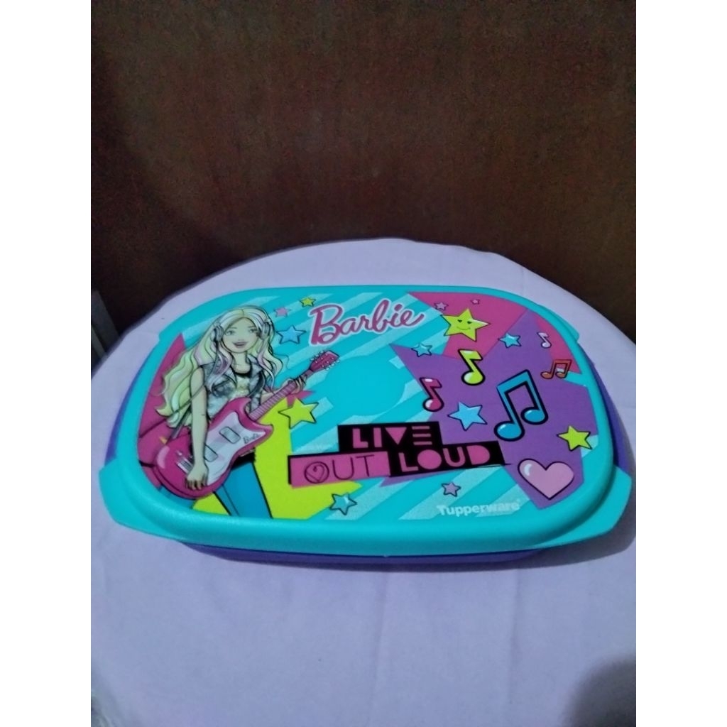 Tupperware bekal Anak
