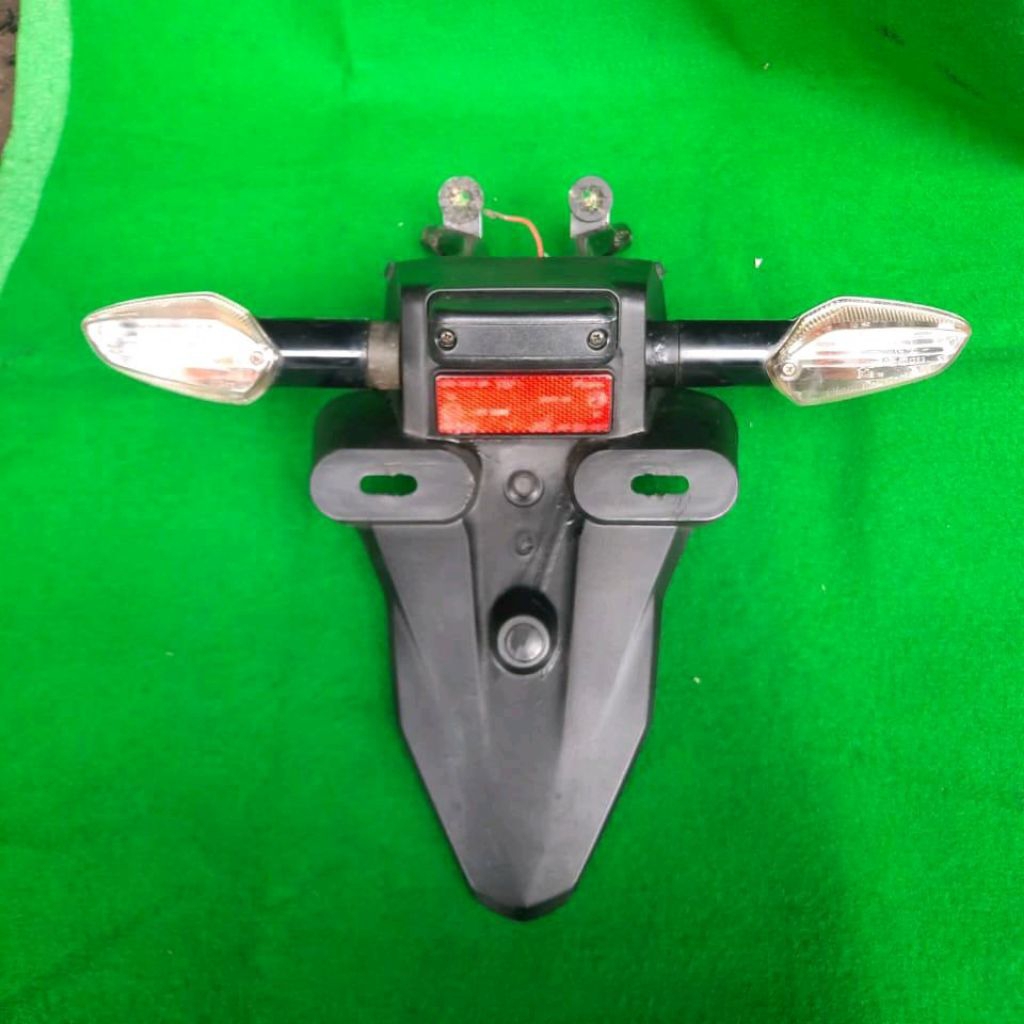 SPAKBOR SEPAKBOR FENDER SLEBOR BLAKANG HONDA CBR 250 150 CBU THAILAND ORIGINAL