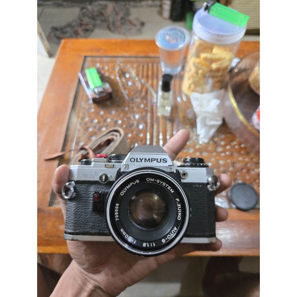 Kamera Analog Olympus OM10 Lens Kit