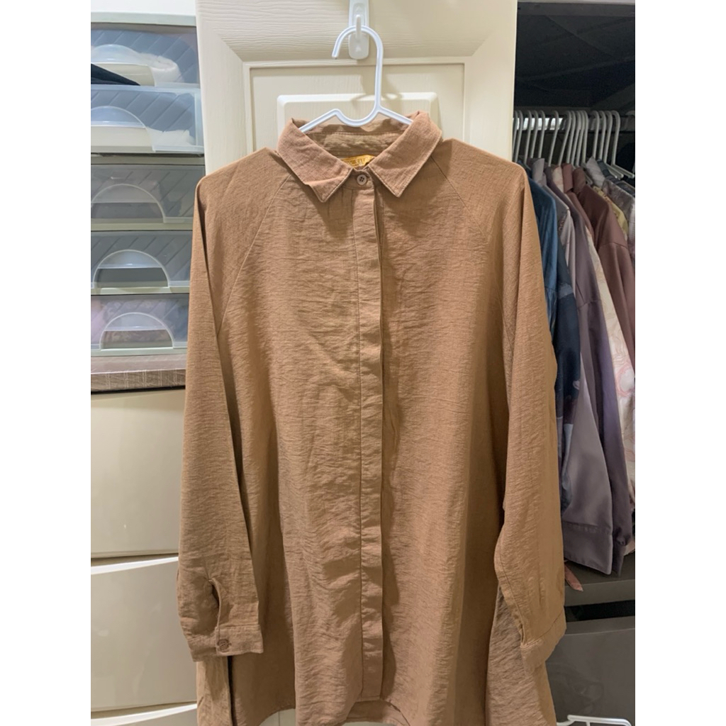 Xaloxa Blouse Kemeja Coklat Muda M