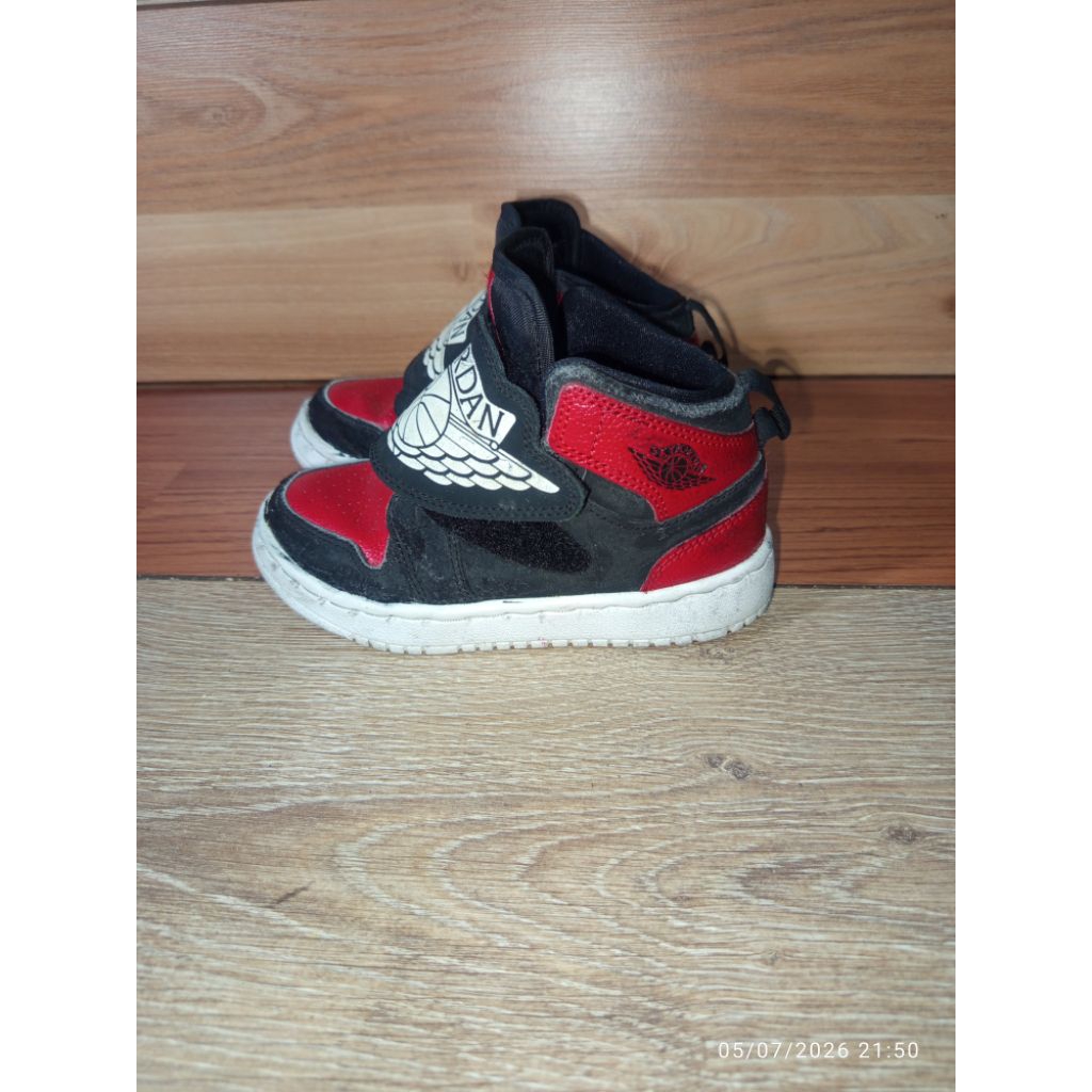 sepatu anak second