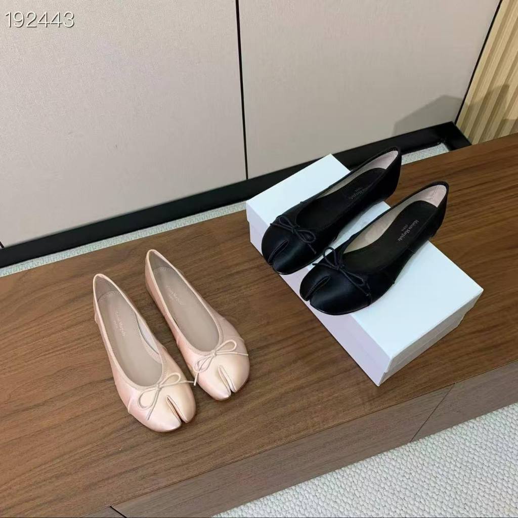 Maison Margiela Tabi Flat Canvas Shoe VVIP Quality Branded Import Sepatu Wanita