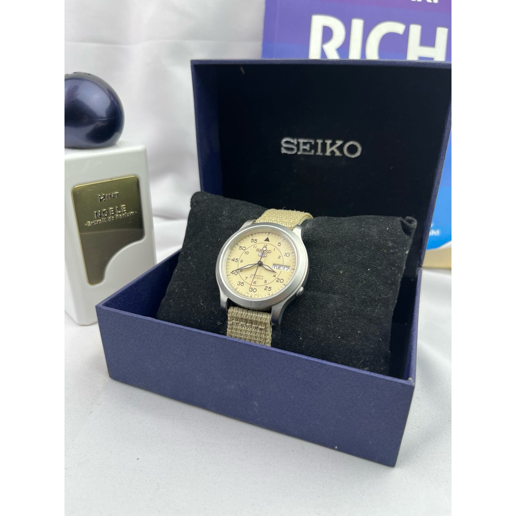 SEIKO 5 SNK803K1 WITH BOX