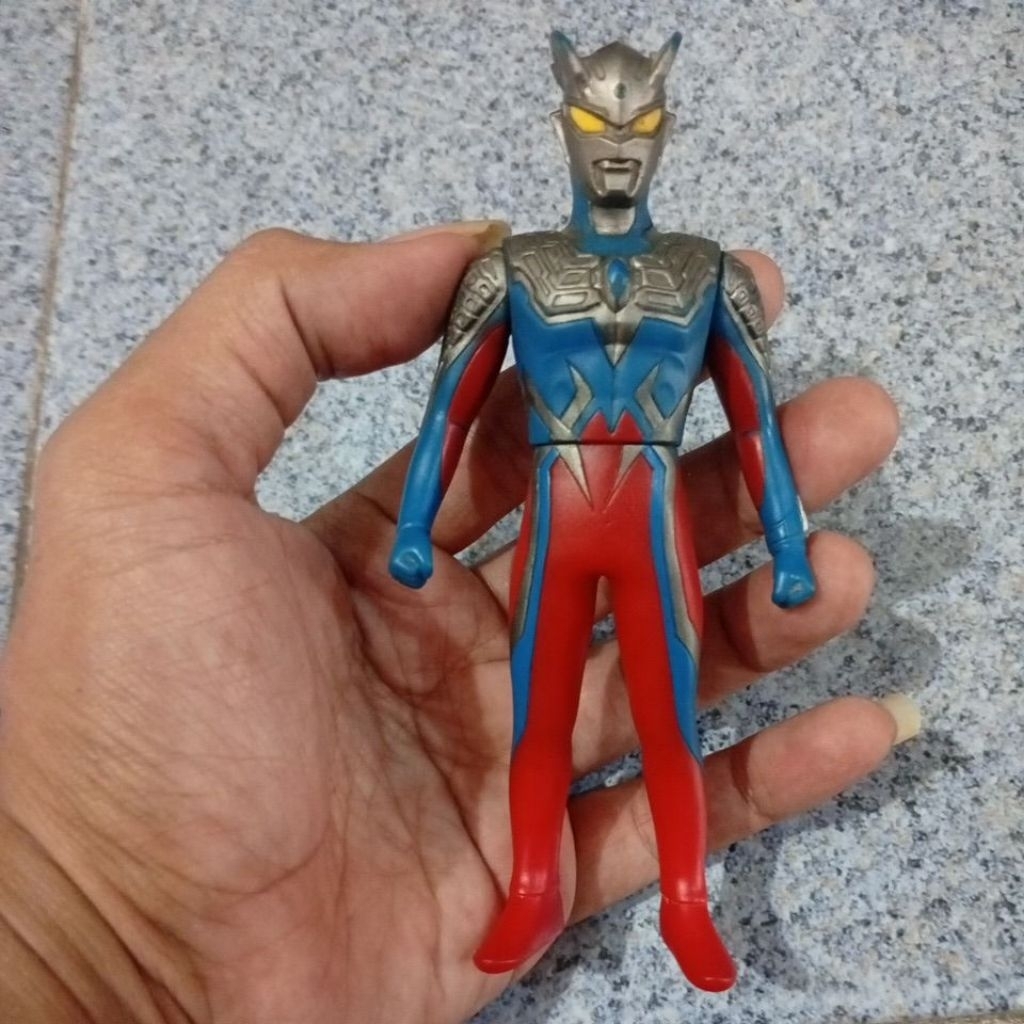 Ultraman Zero 13cm UHS Soft Vinyl Seri Ultra hero 500