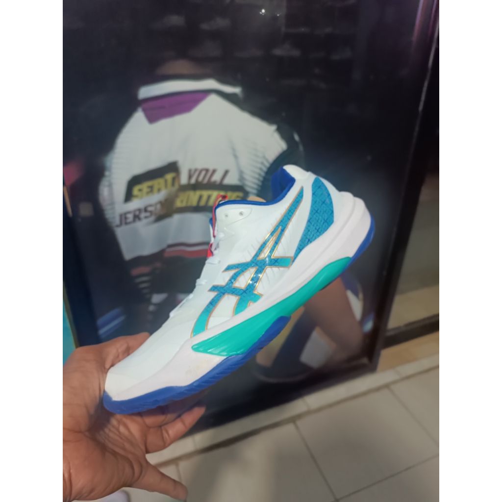 Sepatu asic sky elite ff low