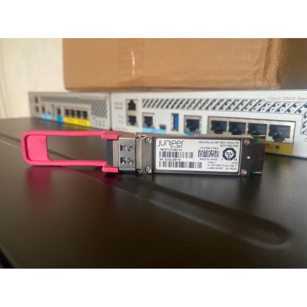 Juniper Networks QSFP 100G ER4L SMF 30km 1310nm 75c 100G-ER4 Lite 740-071175 REV 01