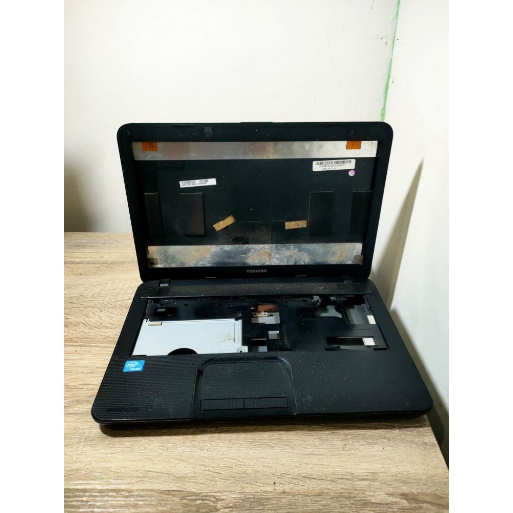 casing Case kesing Laptop THOSIBA C800