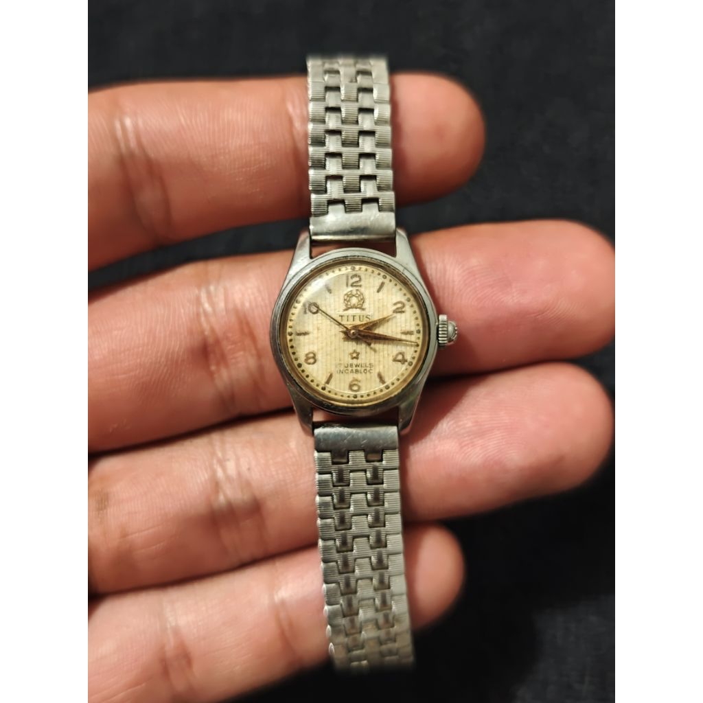 TITUS VINTAGE MEKANIS 17 JEWELS SWISS