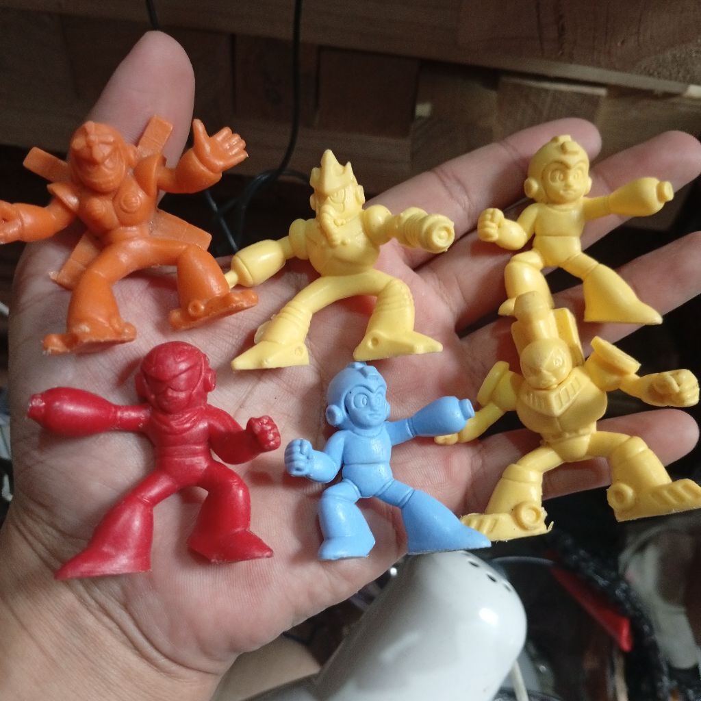 mainan megaman figure vintage