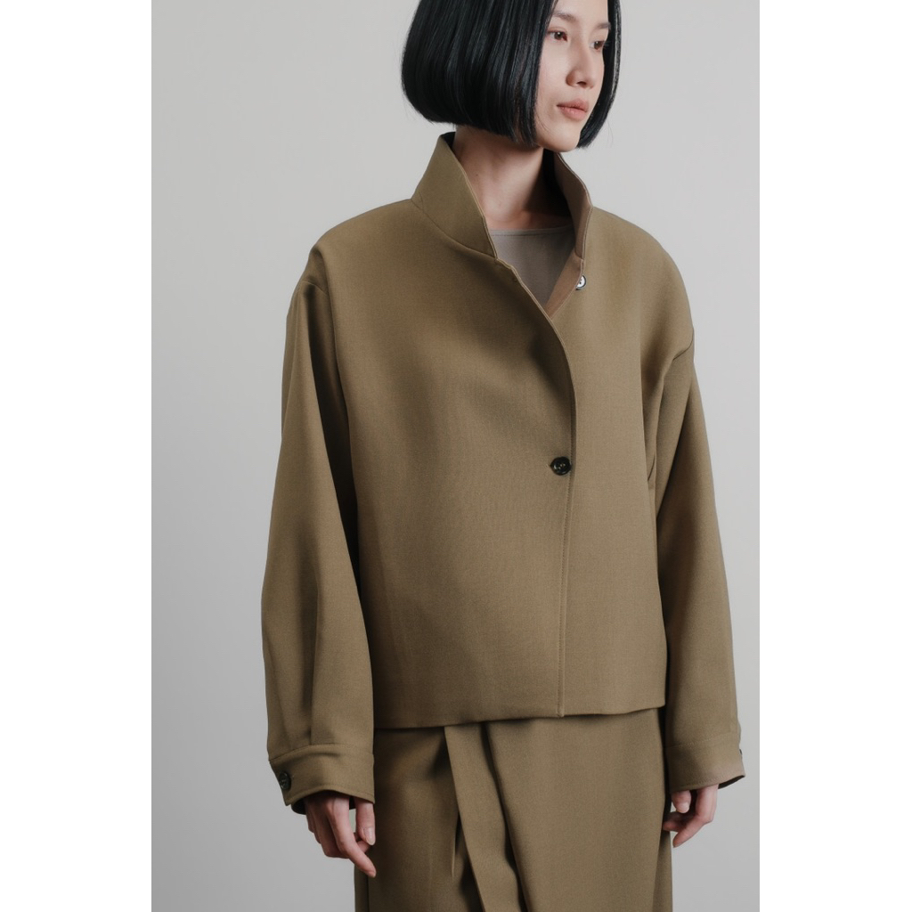 JEDDA RHEA PHI JACKET KATO YUWA RIKU SHIRT EXC BRIGHTSPOT