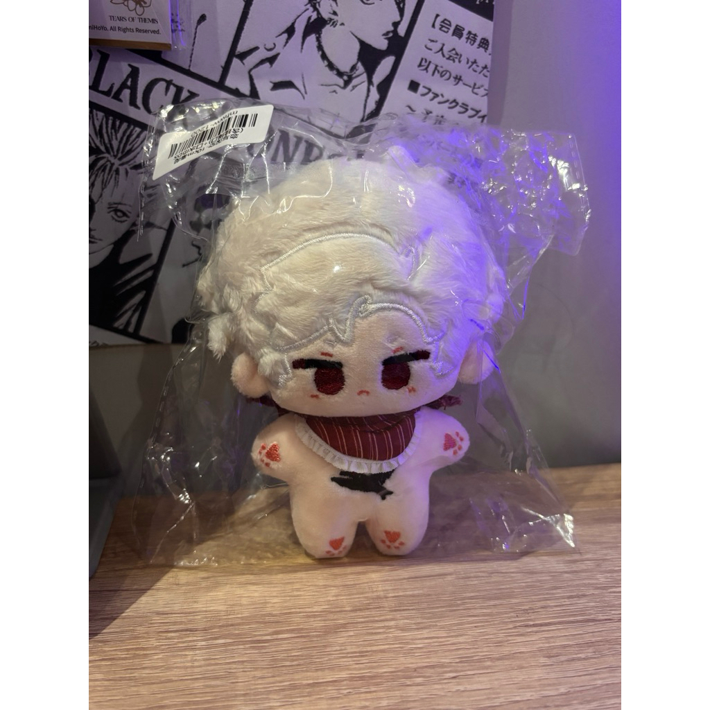 WTS Love and Deepspace Sylus 10 cm doll