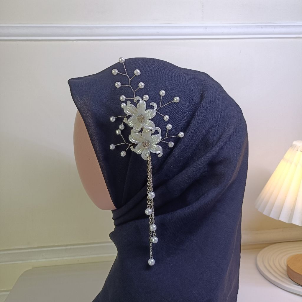 Headpiece Qomar Nur (peniti)