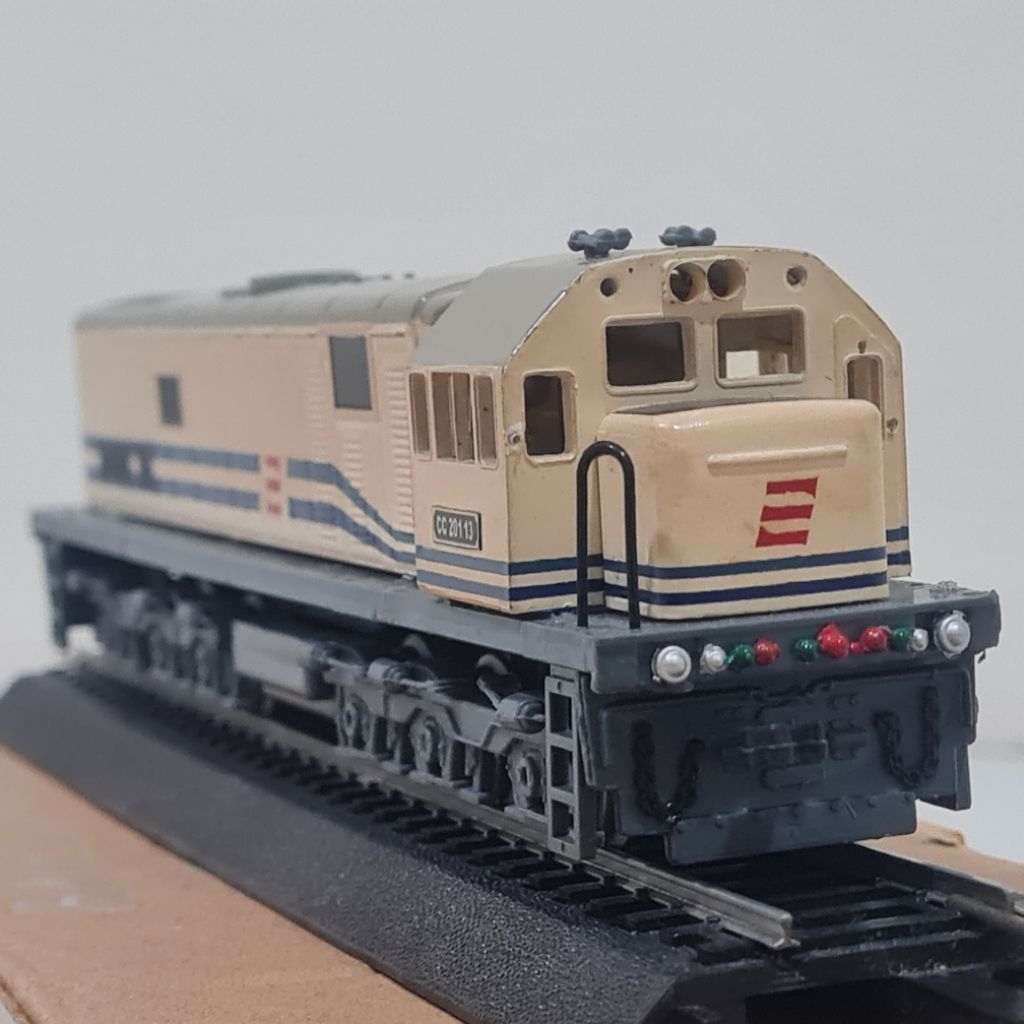Agung Craft - Kereta Model - Miniatur Kereta Api Lokomotif CC 201 Livery WnB PERUMKA - tanpa mesin S