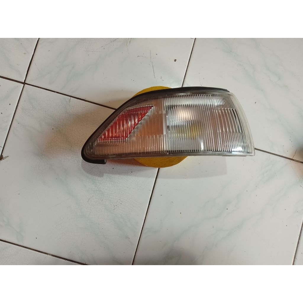 lampu sein Coronaa twincam Thn 90 (KANAN) imitasi