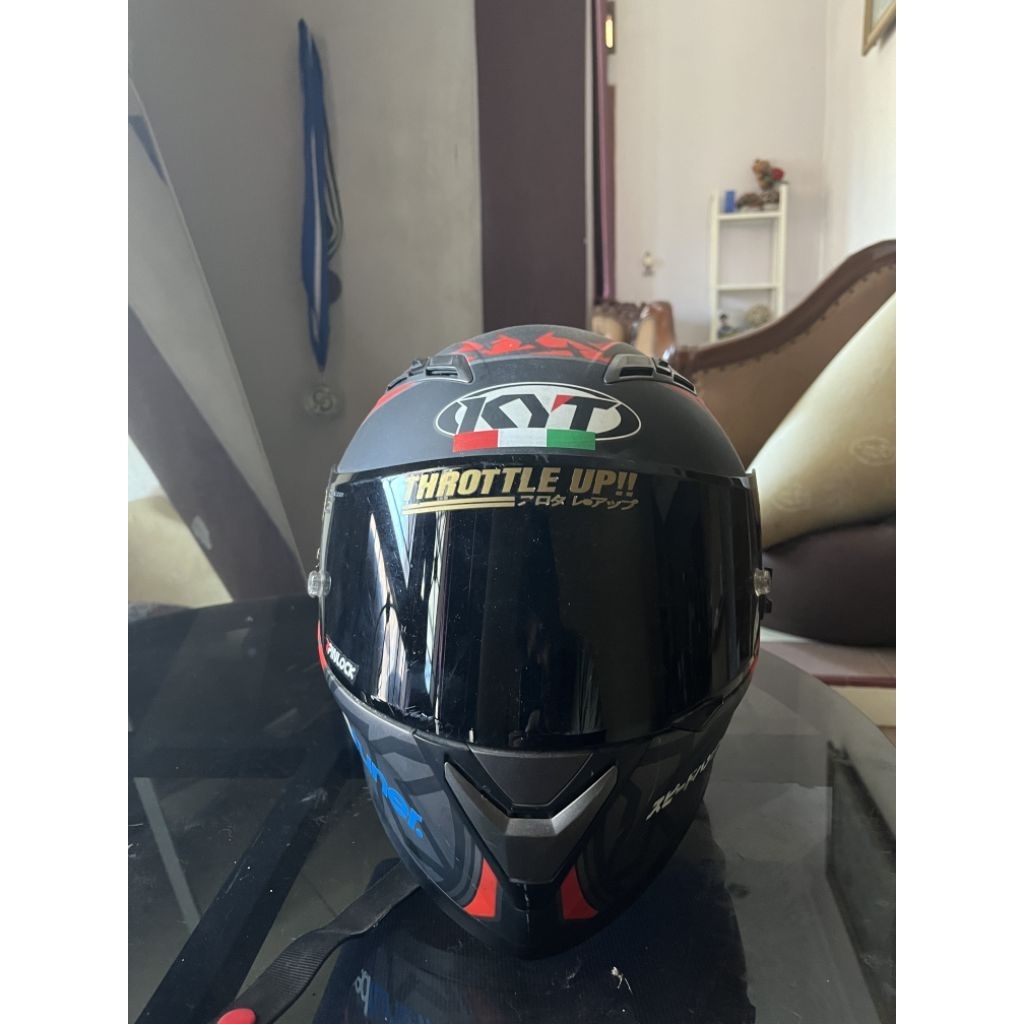 KYT Falcon 2 Second