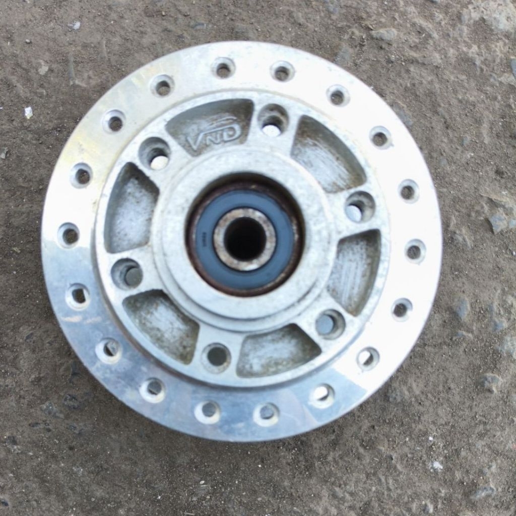tromol depan tiger revo