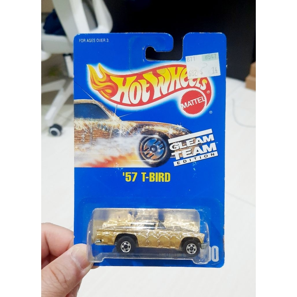 HOT WHEELS GLEAM TEAM 57 T-BIRD