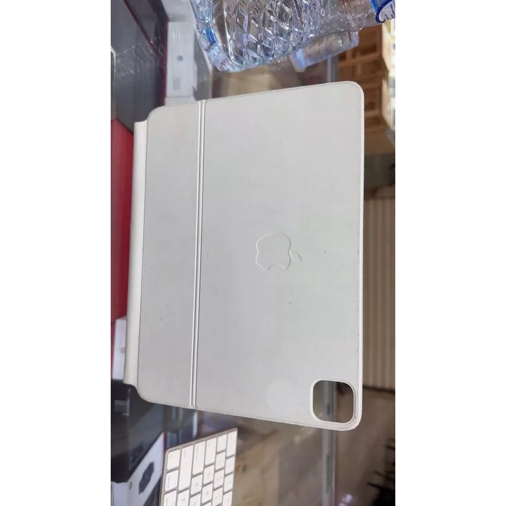 Magic Keyboard 11" buat ipad pro M1 M2 second